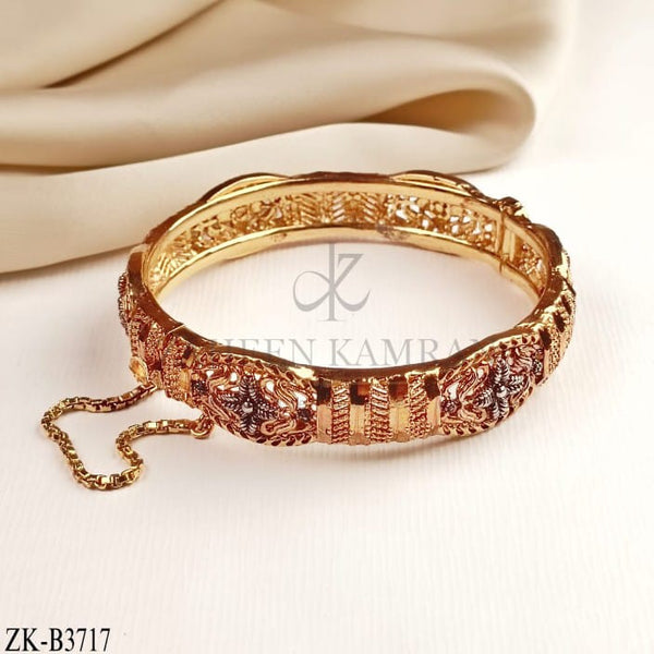 ANTIQUE BANGLE