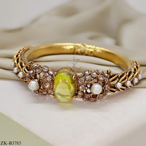 PERIDOT STONE BANGLE