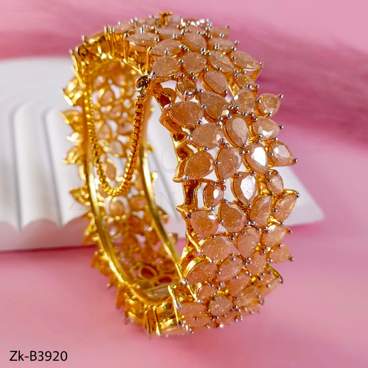 CHAMPAGNE BANGLE