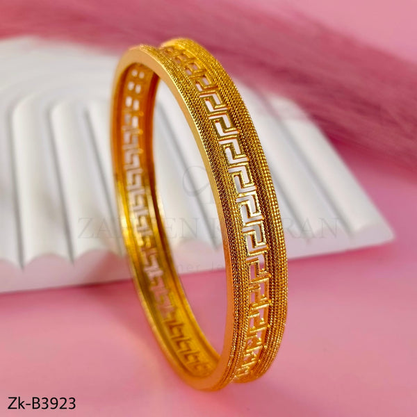 GOLDEN BANGLE