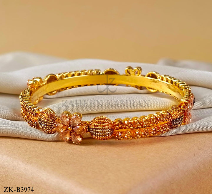 FLORAL BANGLE