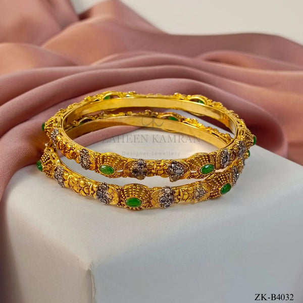 EMERALD BANGLE