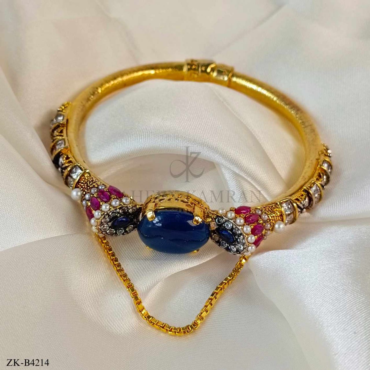 SAPPHIRE BANGLE