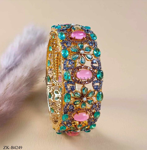 FLORAL BANGLE