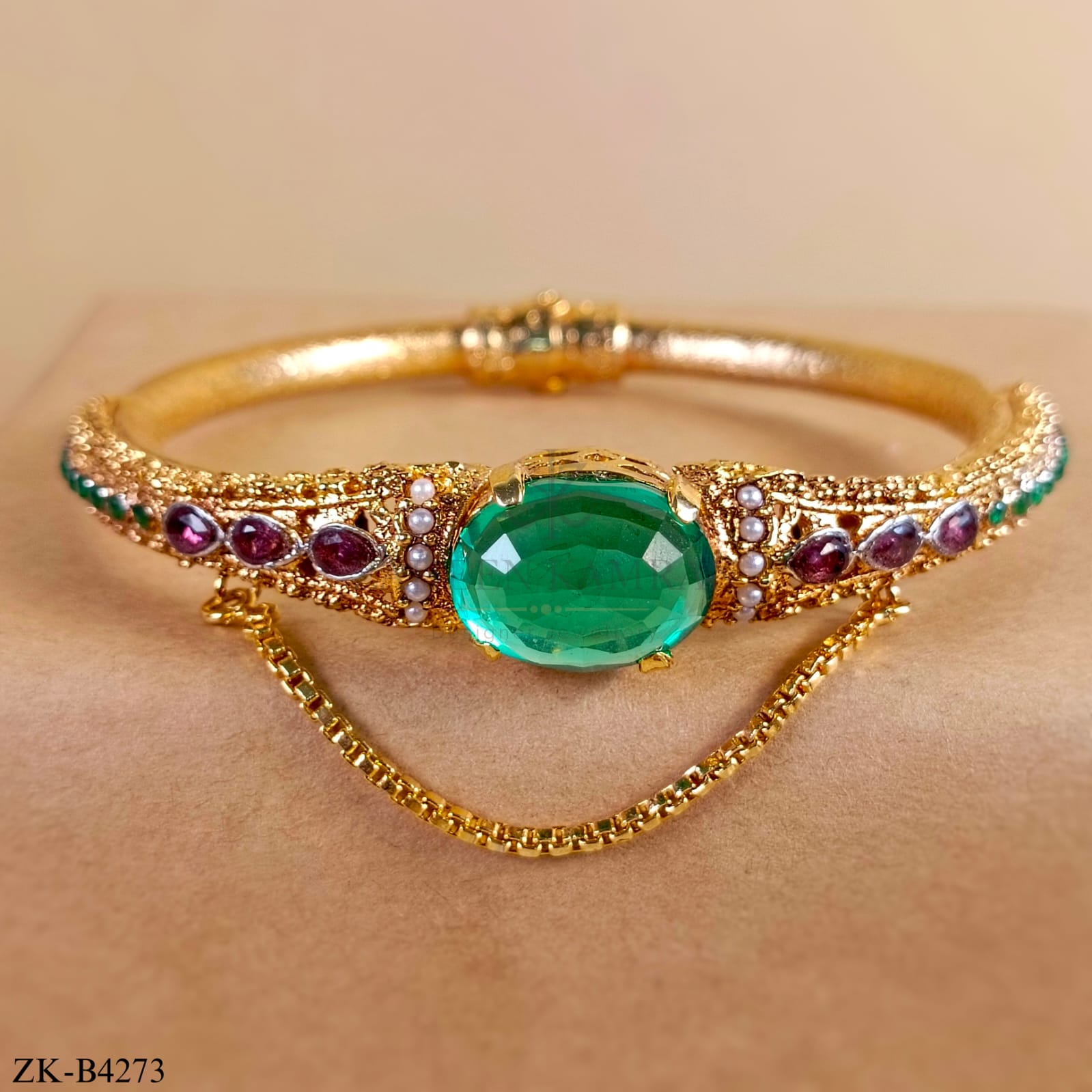 EMERALD BANGLE