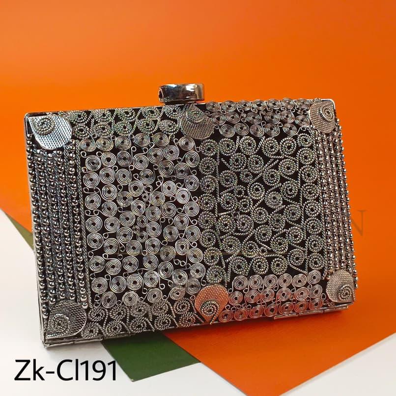 CAMILLE SILVER CLUTCH