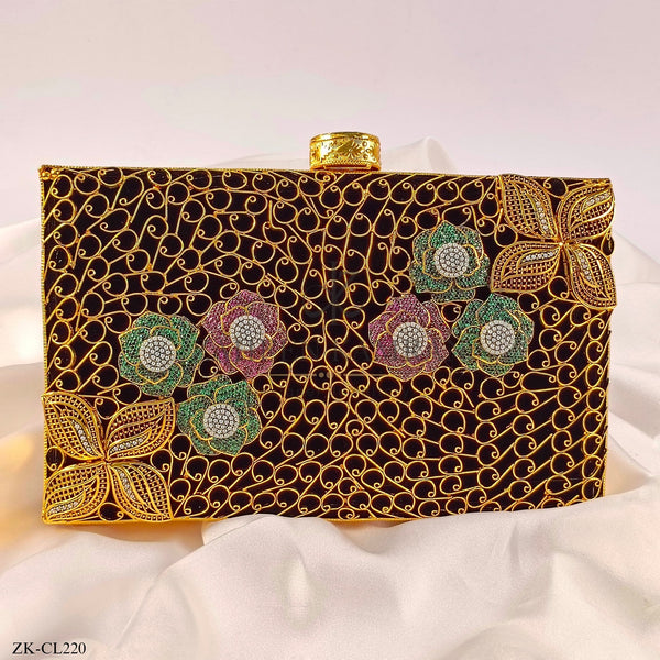 FLORAL CLUTCH