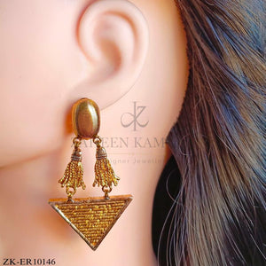 TRIANGLE EARRINGS