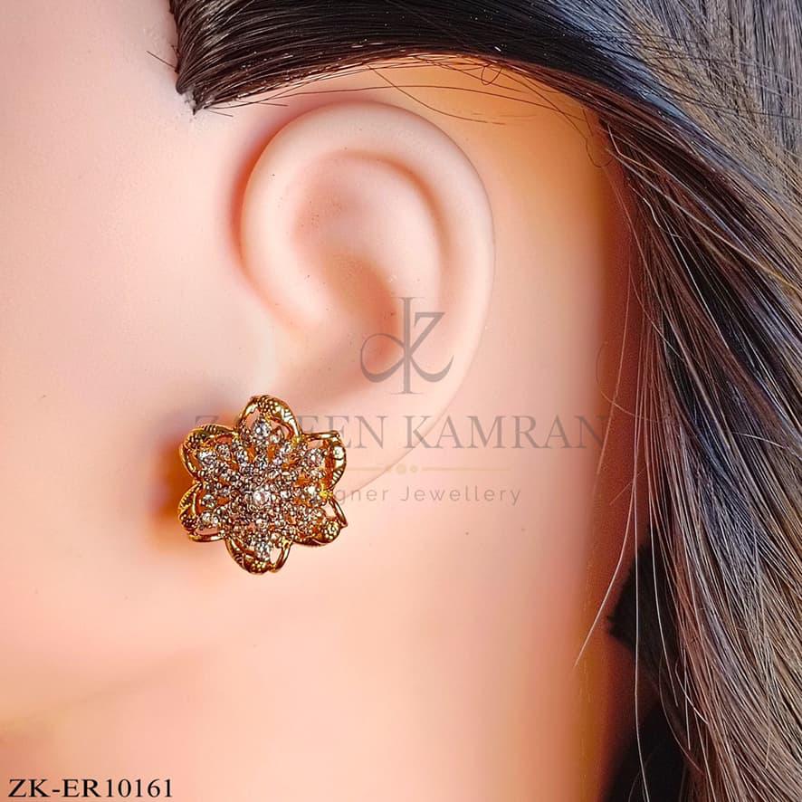 STAR EARRINGS