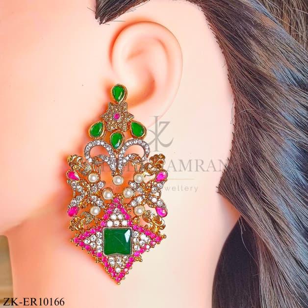 CLASSY EARRINGS