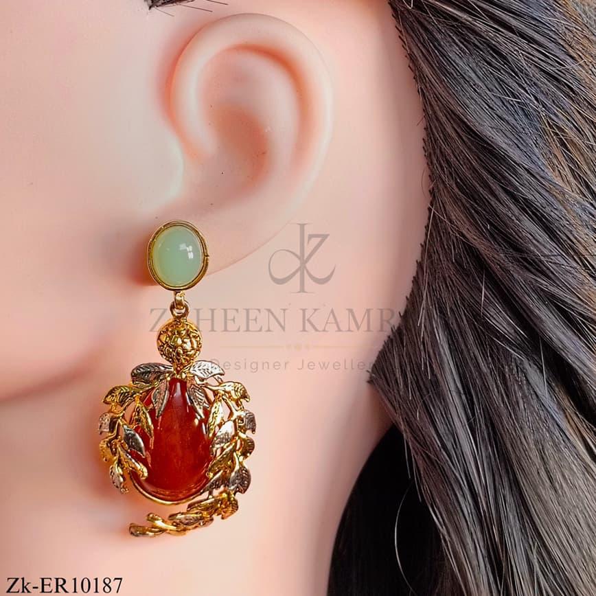 GARNET EARRINGS