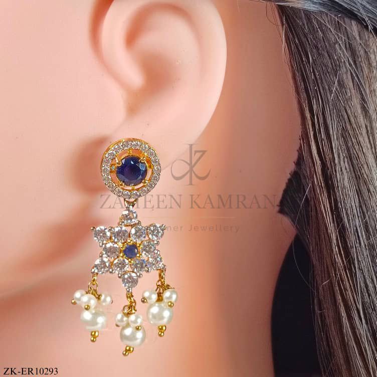 STAR EARRINGS