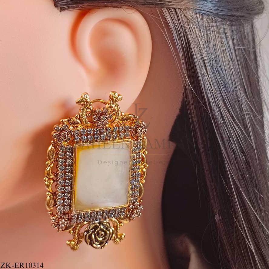SQUARE EARRINGS
