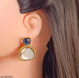 WHITE OPAL EARRINGS