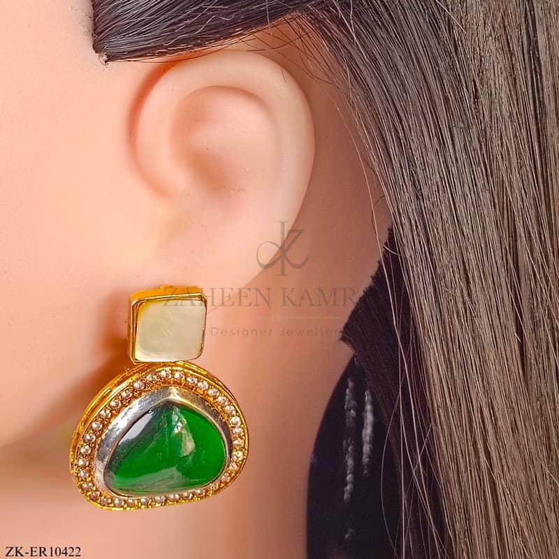 EMERALD EARRINGS
