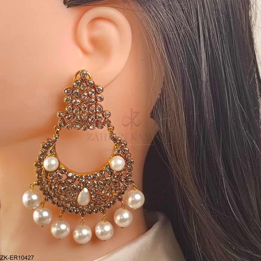 BIG PEARLS EARRINGS