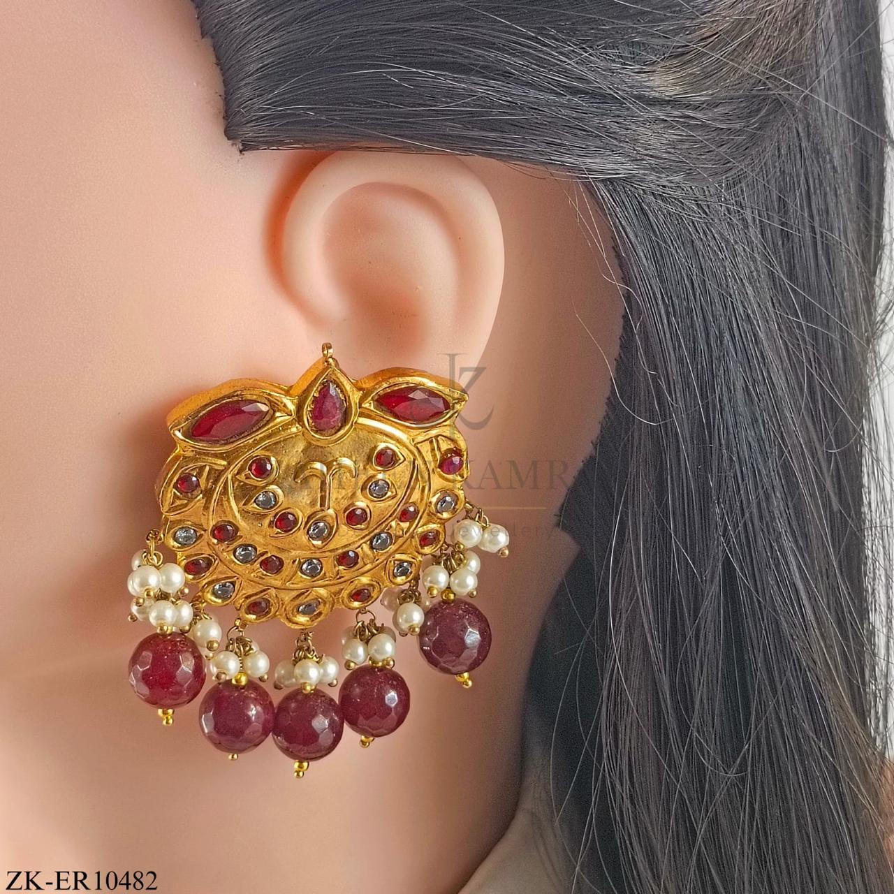 GARNET EARRINGS