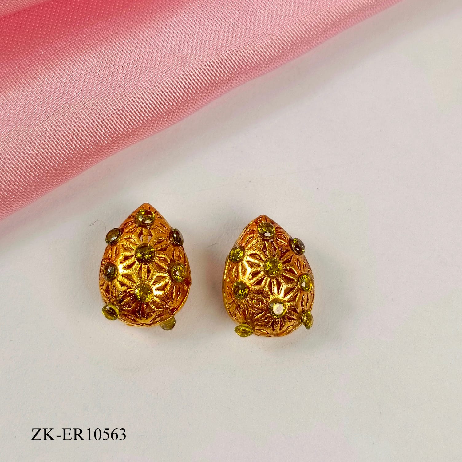 PERIDOT STONES EARRINGS