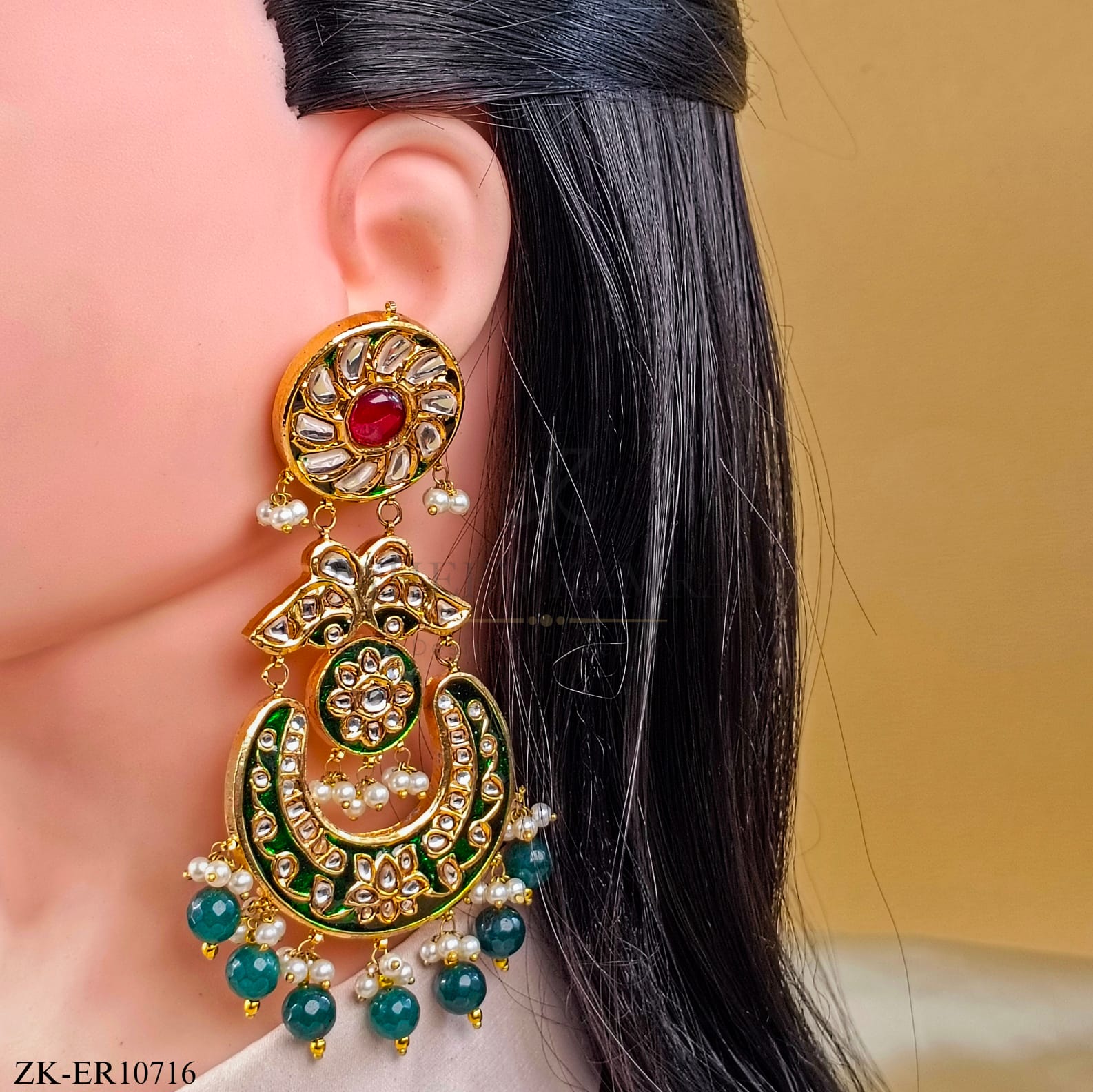 EMERALD EARRINGS