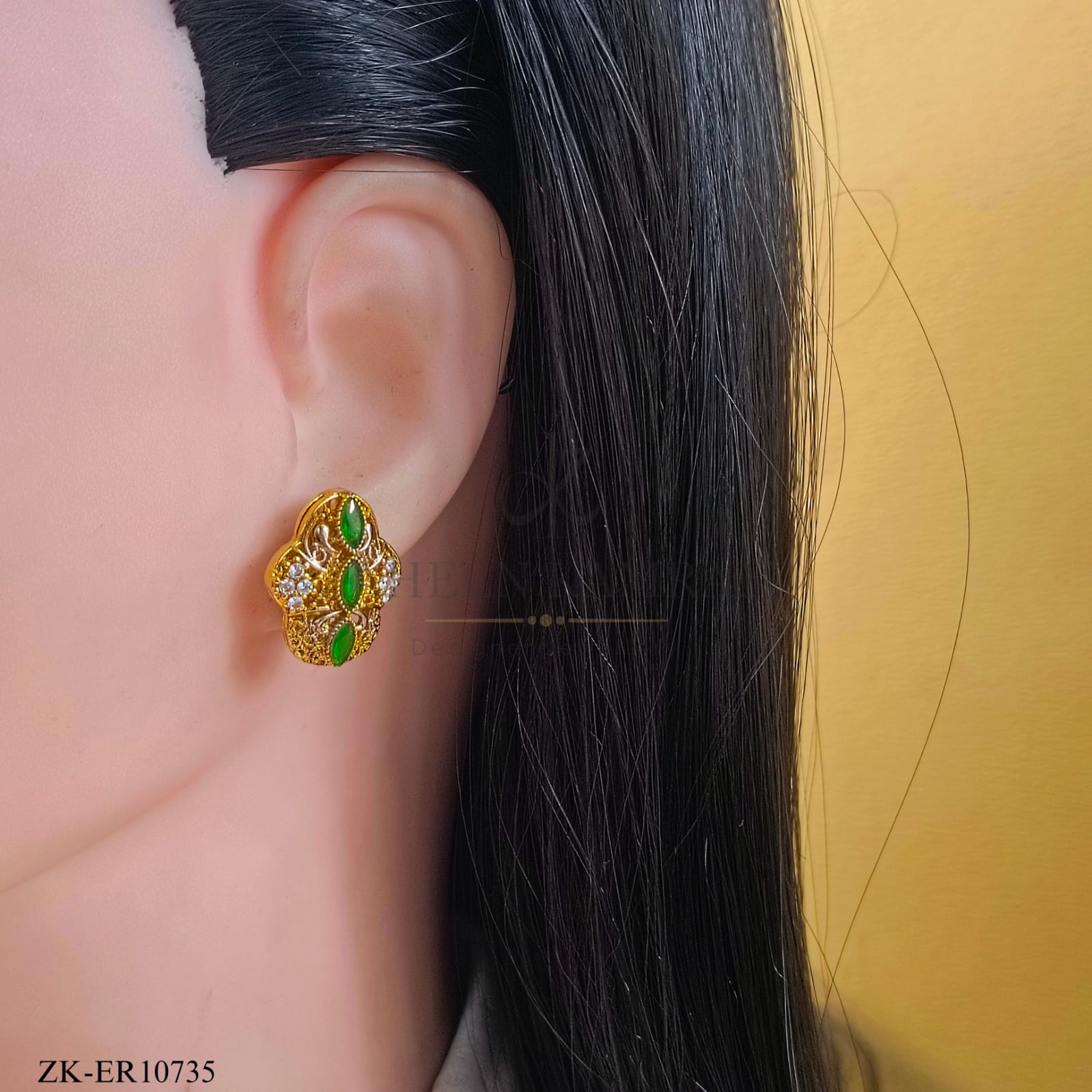 EMERALD EARRINGS