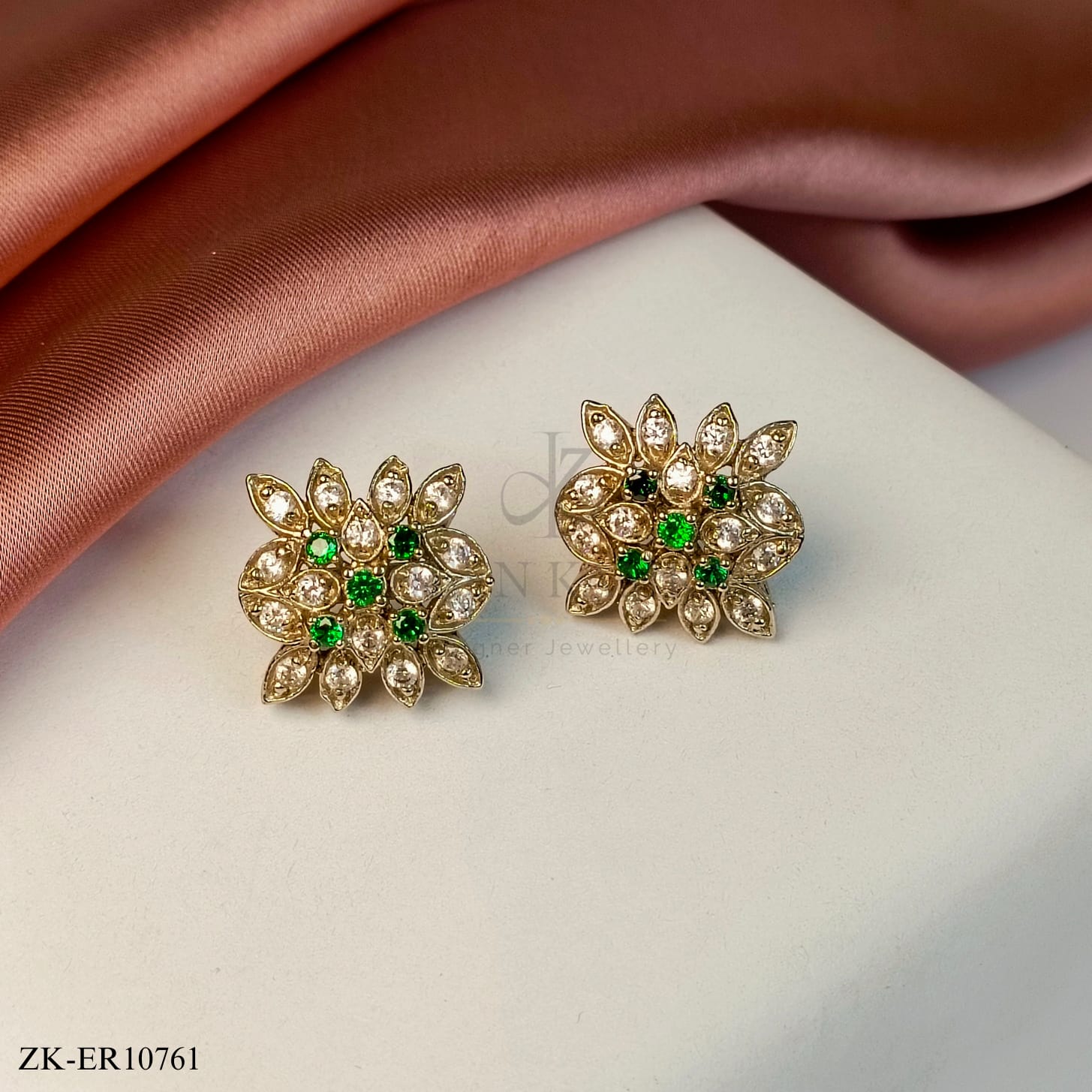 EMERALD EARRINGS