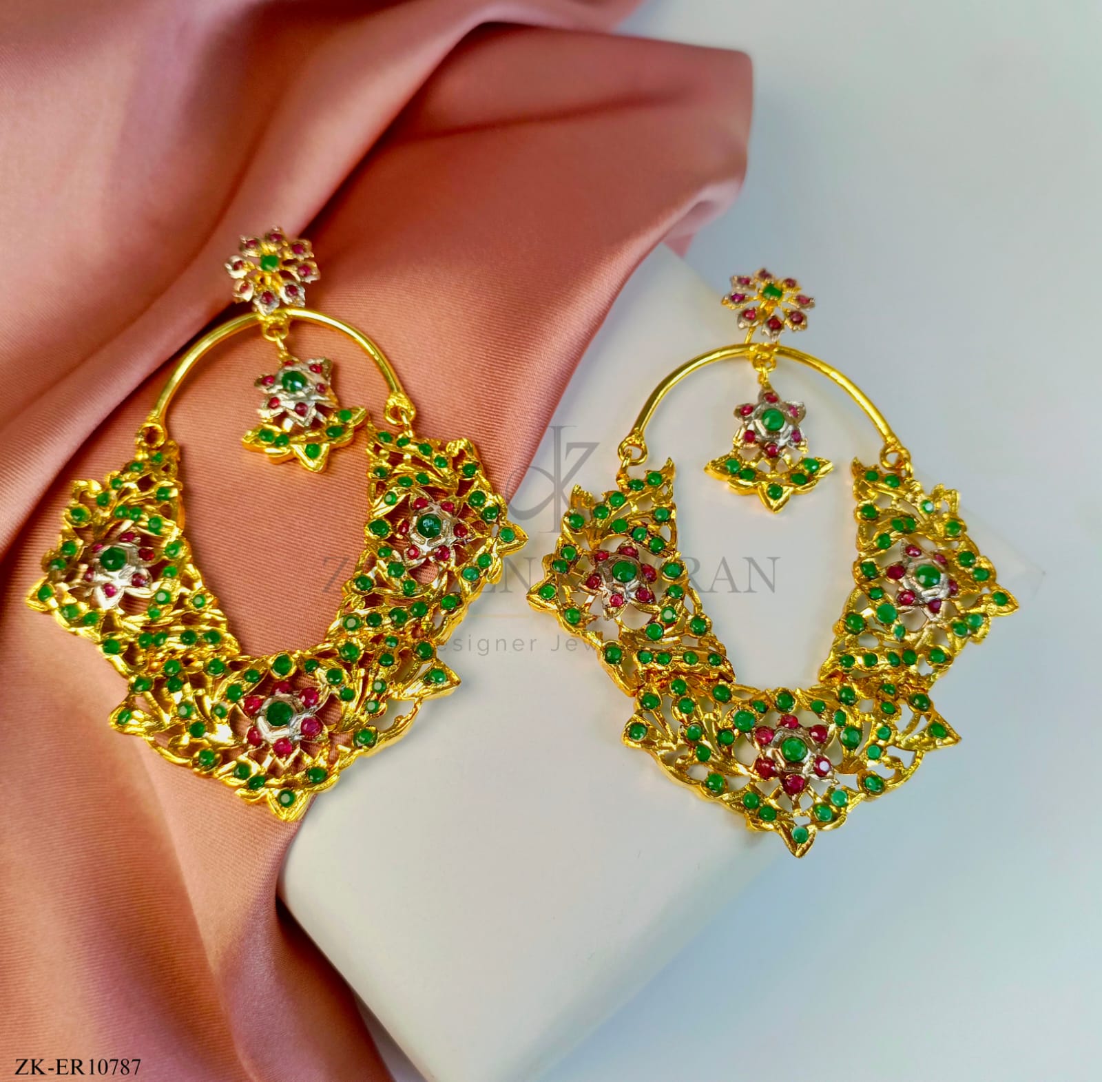 EMERALD EARRINGS