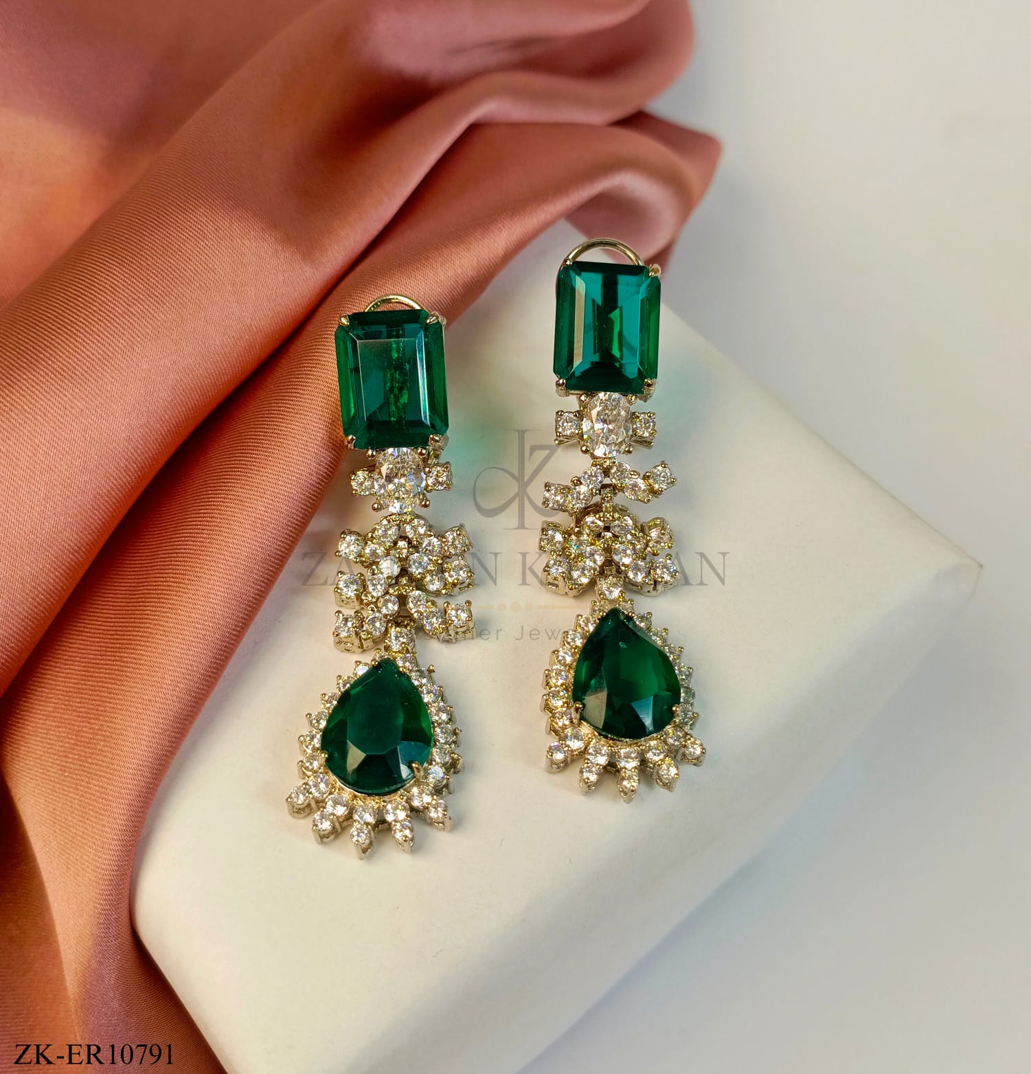 EMERALD EARRINGS
