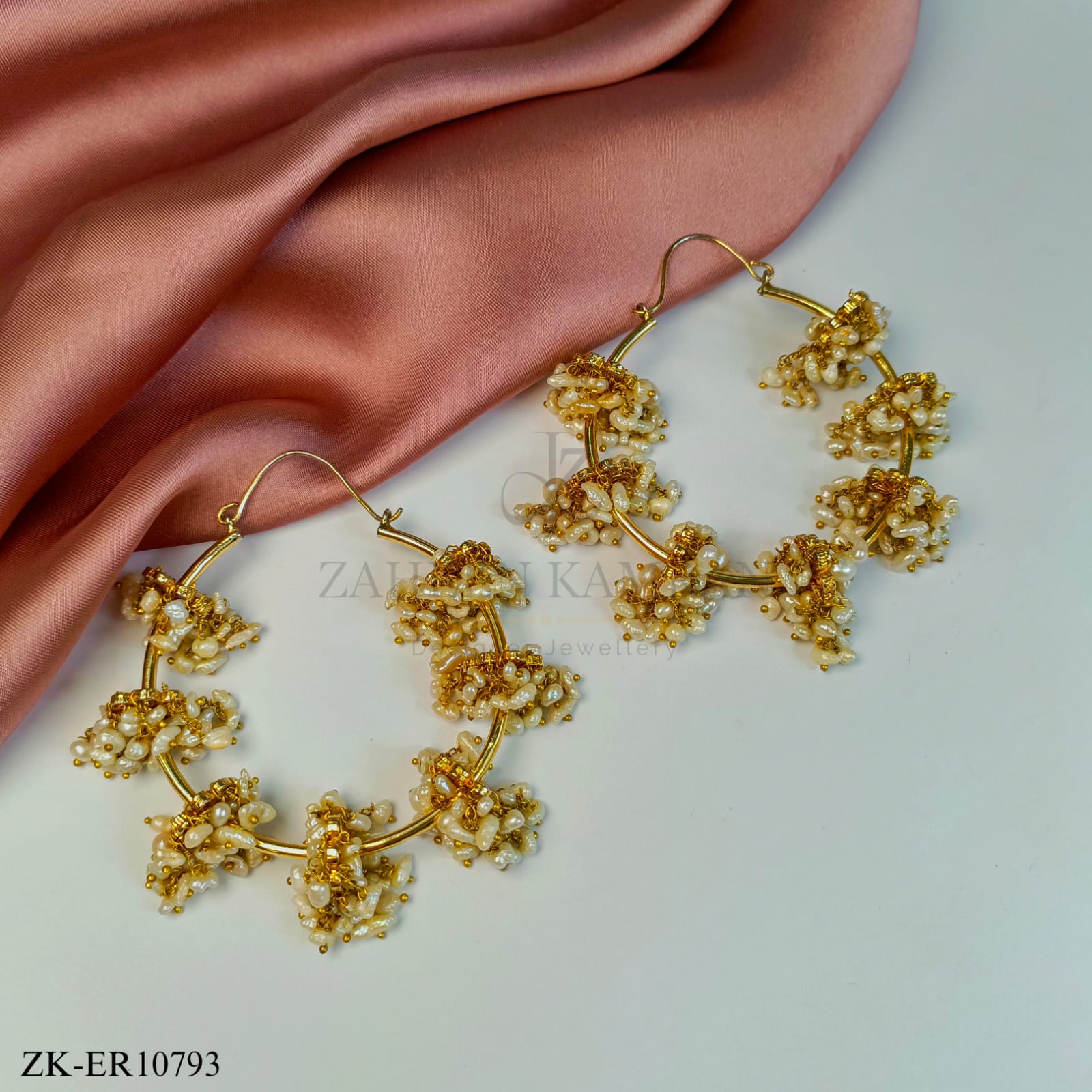 PEARLS EARRINGS