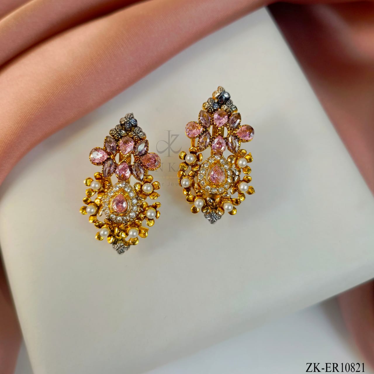 PINK STONES EARRINGS