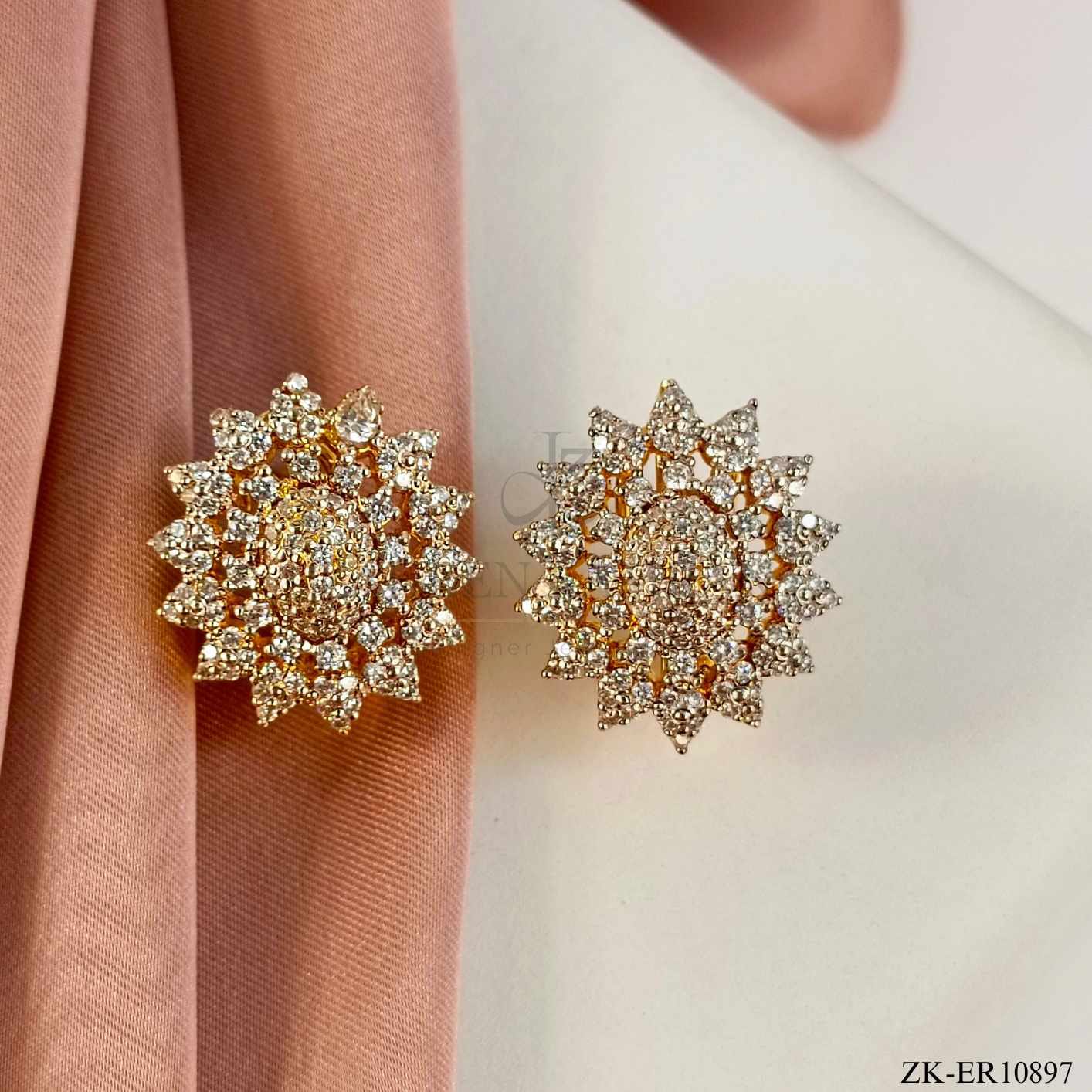 ZIRCONIAN EARRINGS