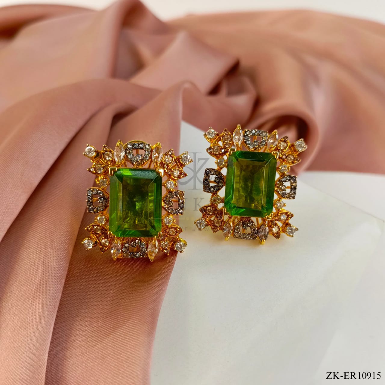SQUARE EARRINGS