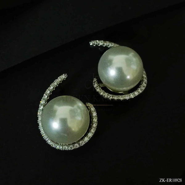 BIG PEARL EARRINGS