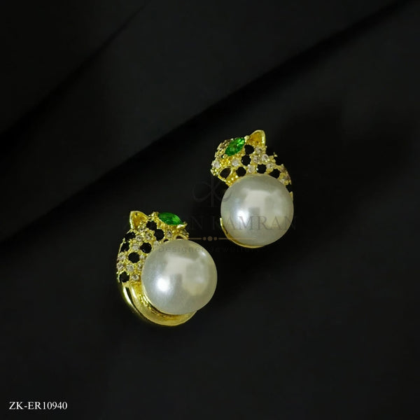 BIG PEARL EARRINGS