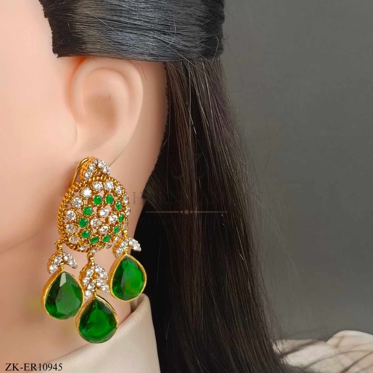 EMERALD EARRINGS