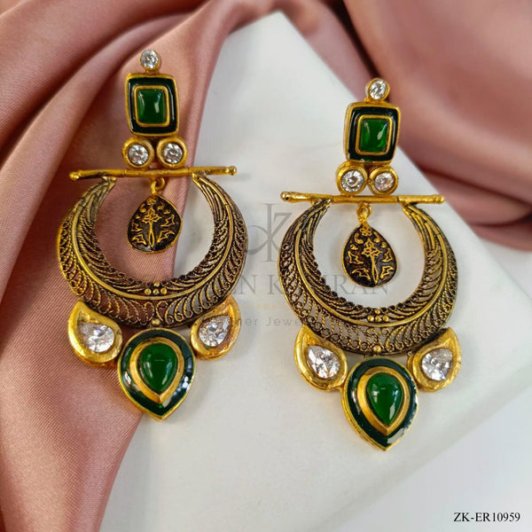 ANTIQUE EMERALD EARRINGS