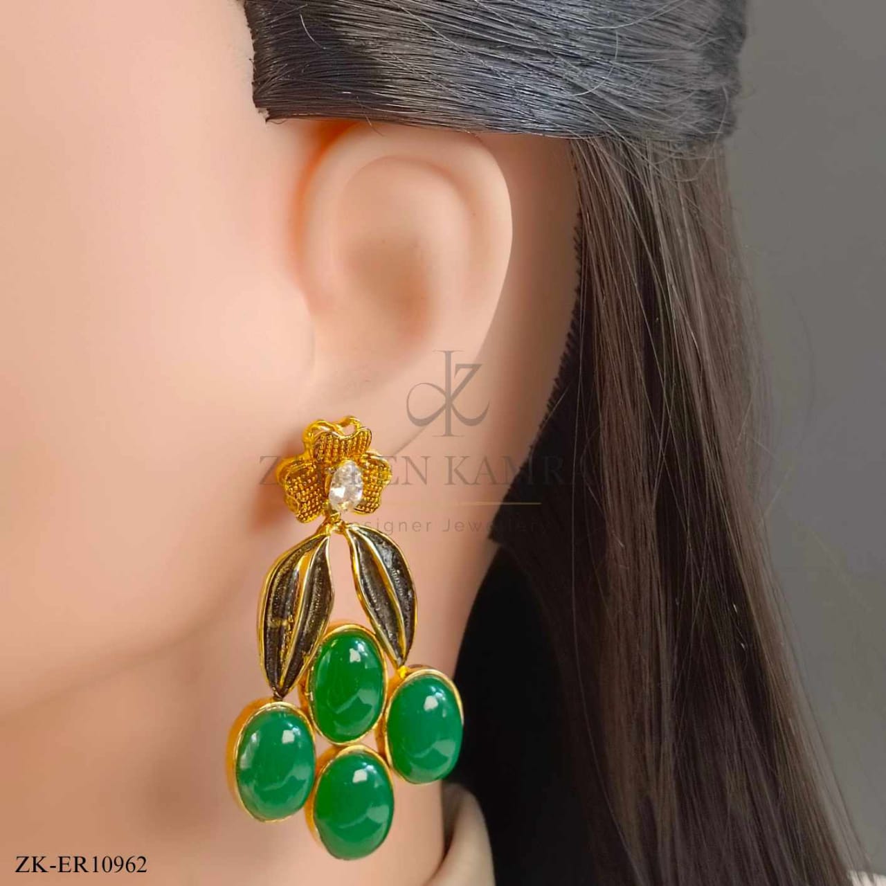 EMERALD EARRINGS