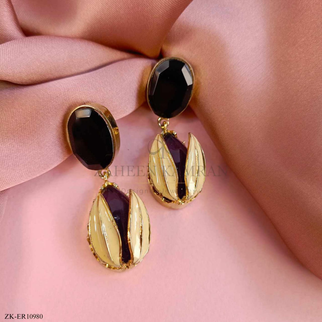 LEAFLET EARRINGS