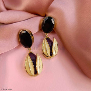 LEAFLET EARRINGS