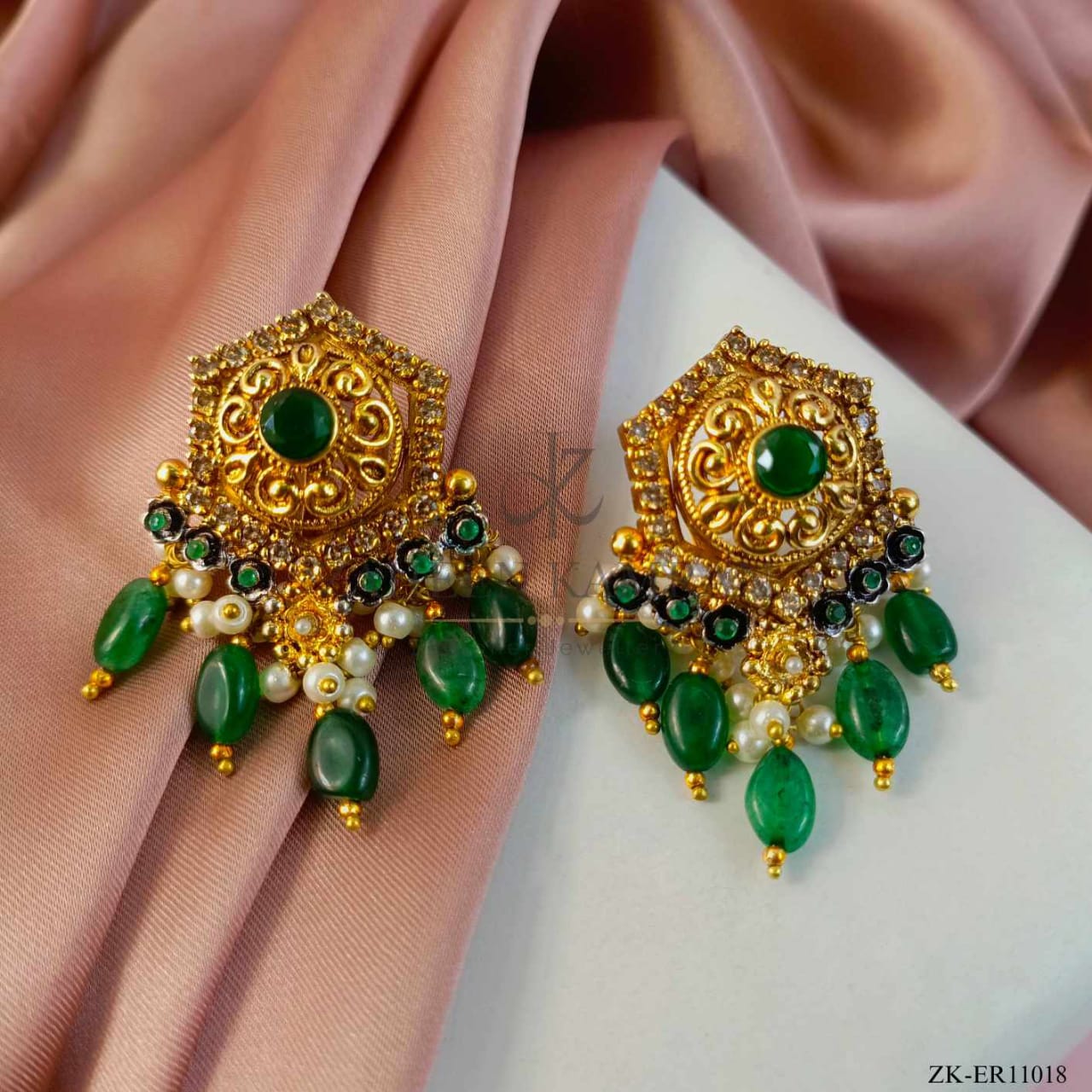 EMERALD EARRINGS