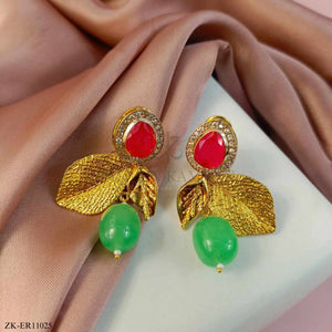 LEAFLET EARRINGS