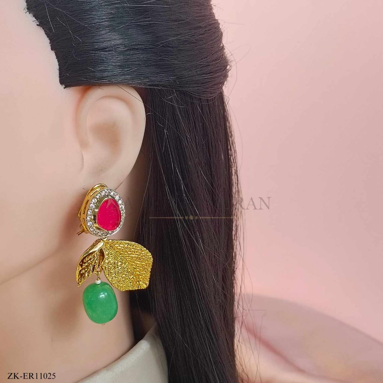 LEAFLET EARRINGS