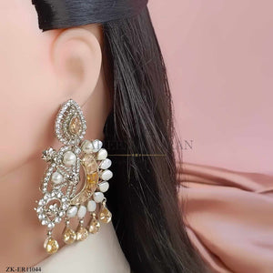 CHAMPAGNE EARRINGS
