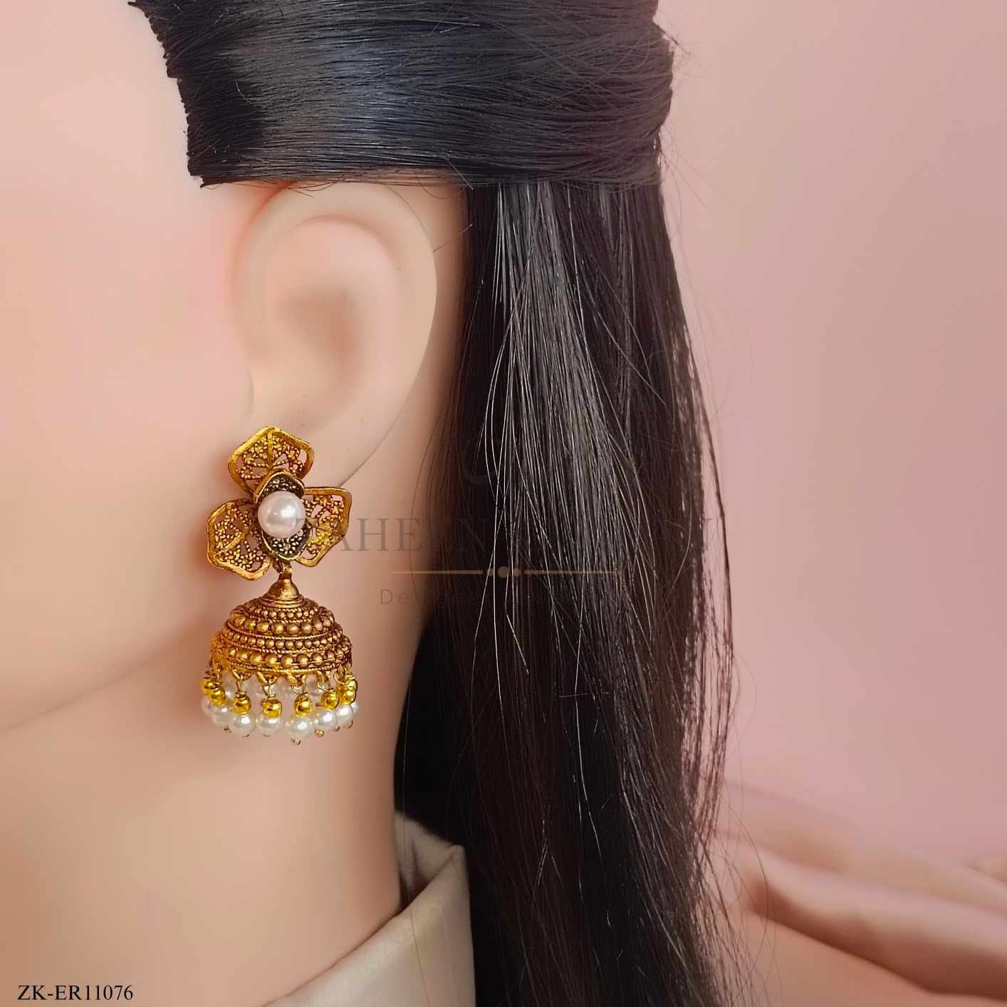 PETALS EARRINGS