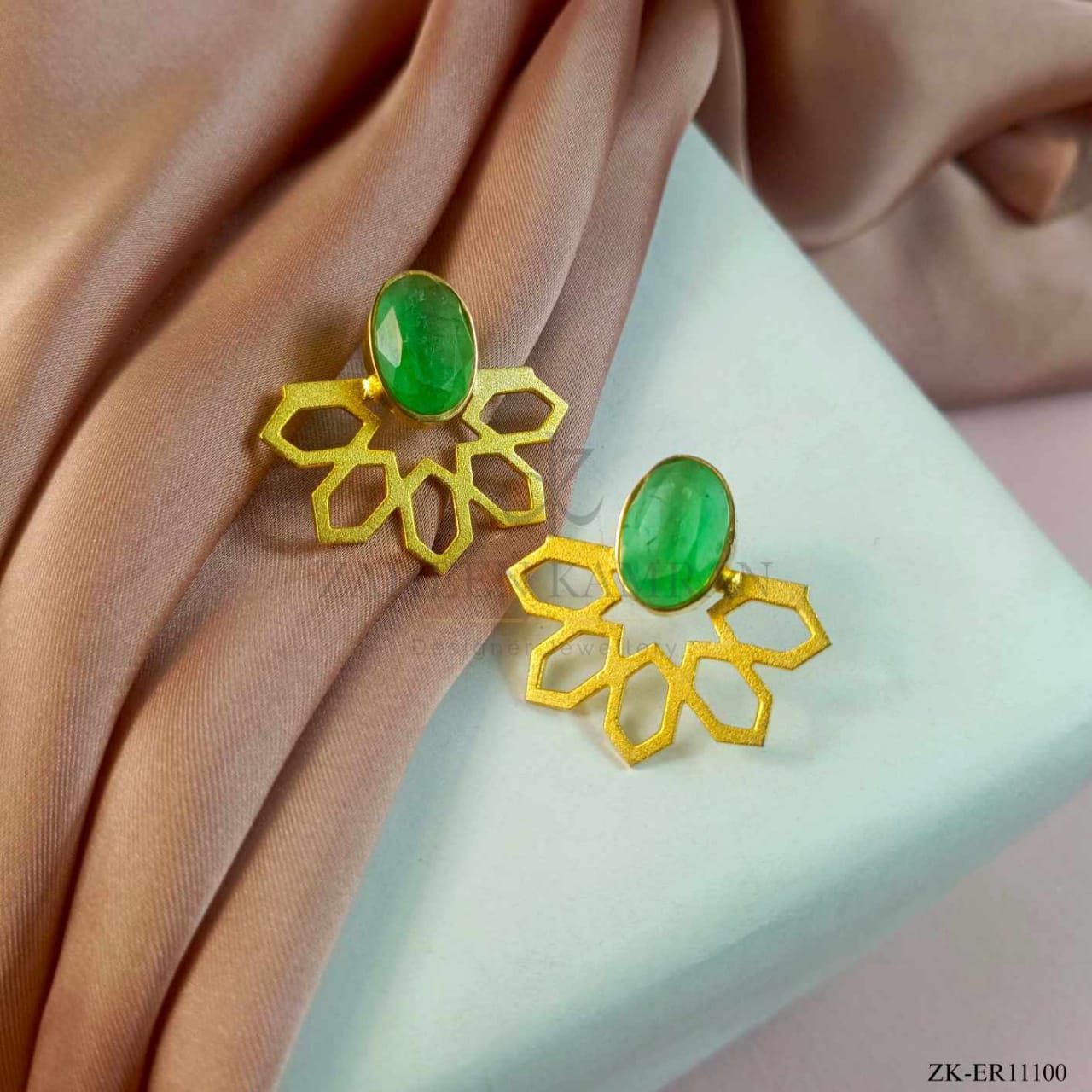 EMERALD EARRINGS