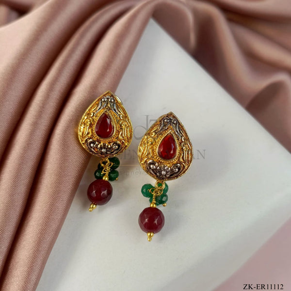 GARNET EARRINGS