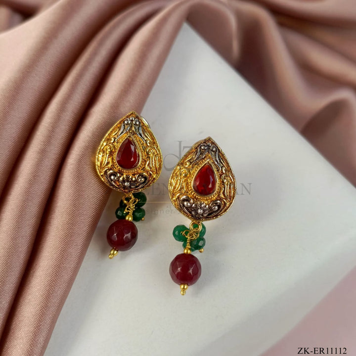 GARNET EARRINGS