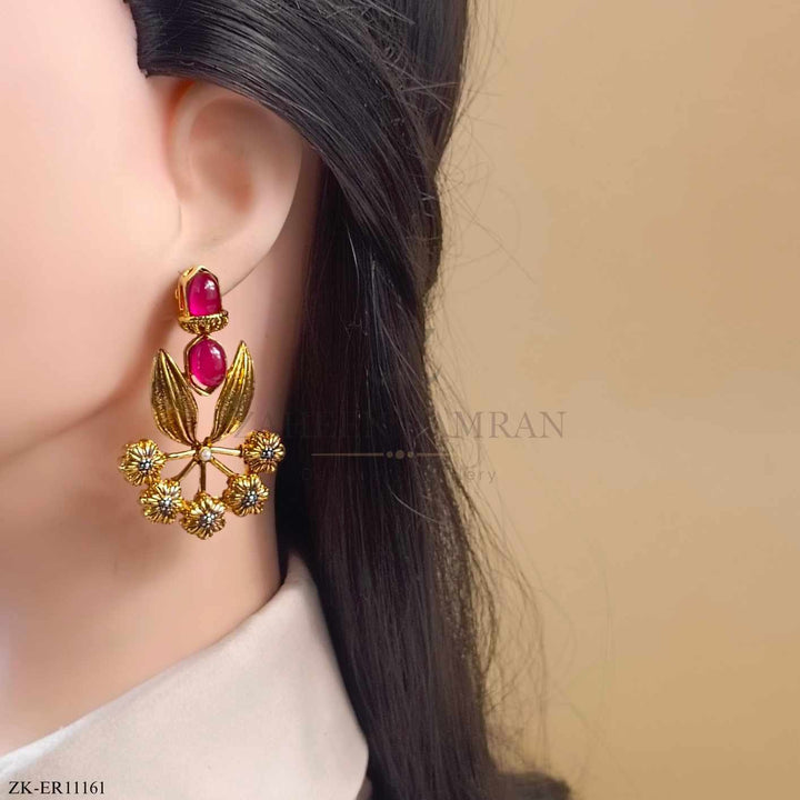 LEAFLET EARRINGS