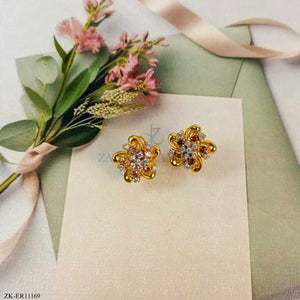 STAR EARRINGS