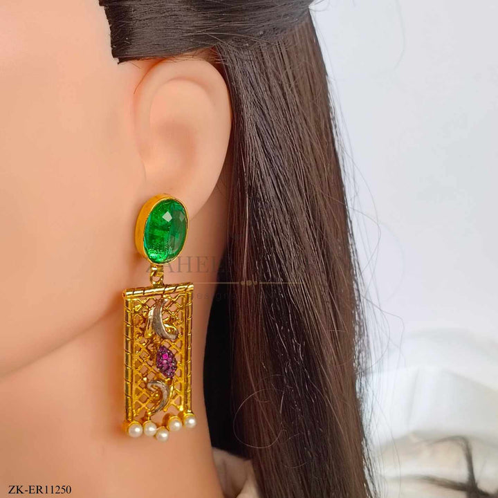 ANTIQUE EMERALD EARRINGS