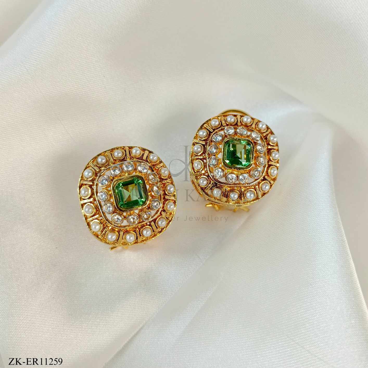 EMERALD EARRINGS